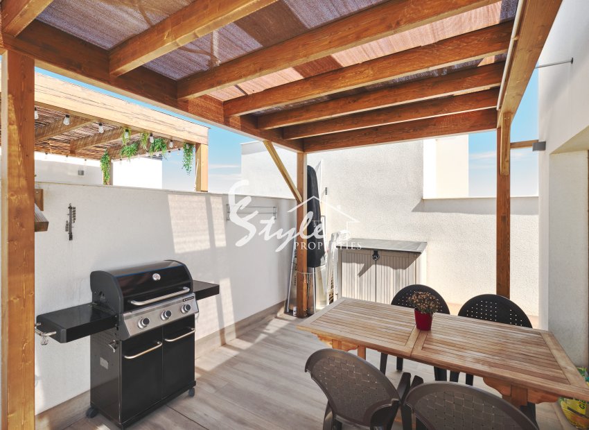 Resale - Apartment - Orihuela Costa  - Villamartin