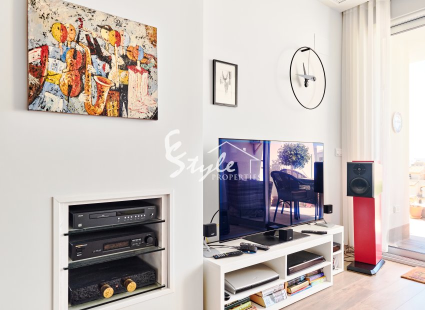 Resale - Apartment - Orihuela Costa  - Villamartin