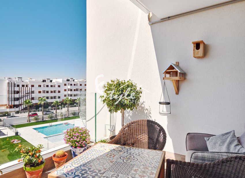 Resale - Apartment - Orihuela Costa  - Villamartin