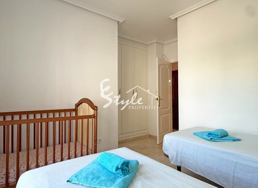 Resale - Apartment - Orihuela Costa  - Villamartin