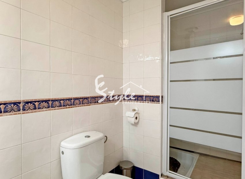 Resale - Apartment - Orihuela Costa  - Villamartin
