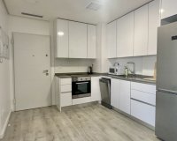 Resale - Apartment - Orihuela Costa  - Villamartin