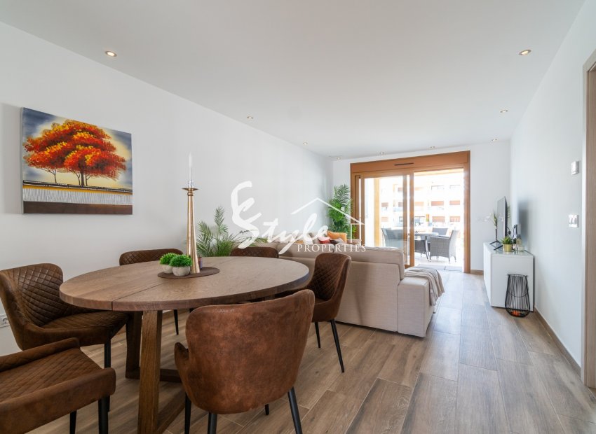 Resale - Apartment - Orihuela Costa  - Villamartin