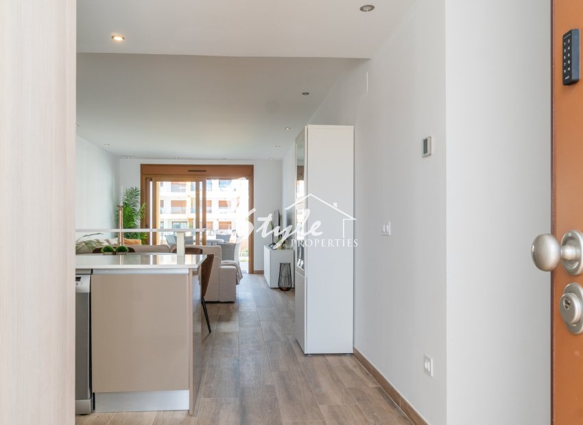 Resale - Apartment - Orihuela Costa  - Villamartin