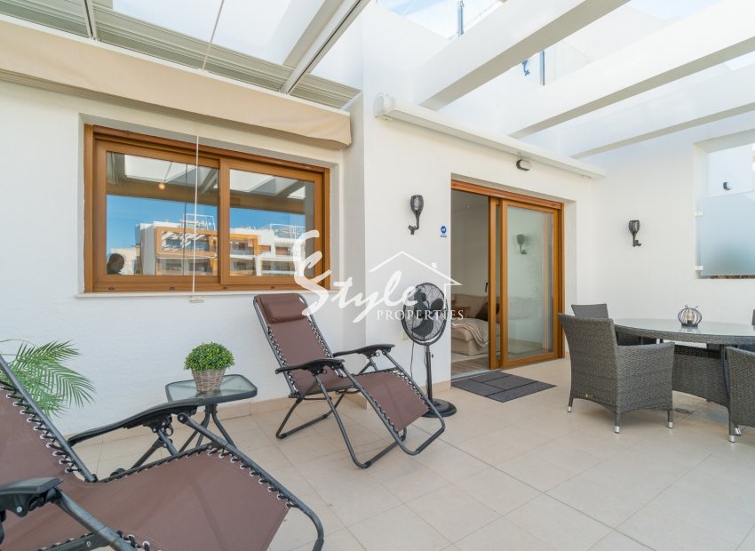 Resale - Apartment - Orihuela Costa  - Villamartin