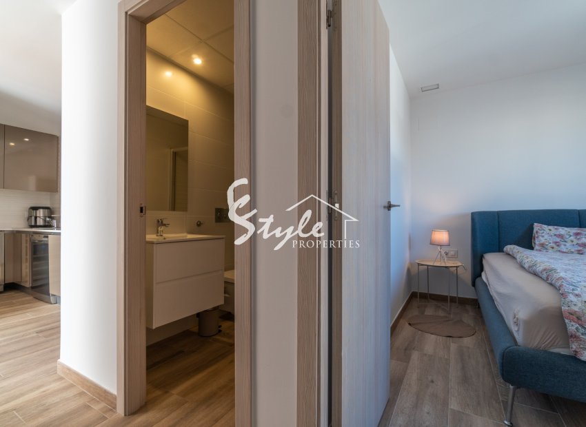 Resale - Apartment - Orihuela Costa  - Villamartin