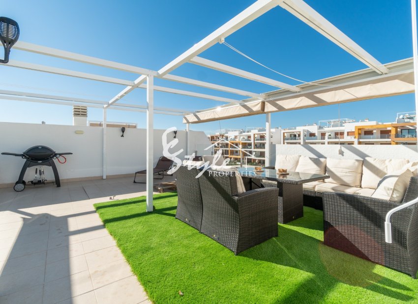 Resale - Apartment - Orihuela Costa  - Villamartin