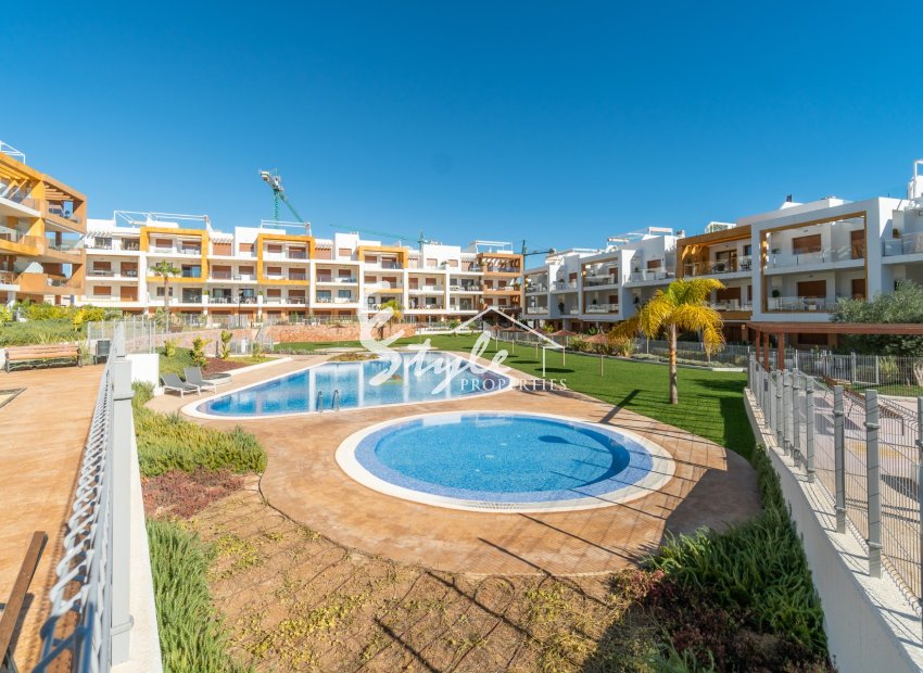 Resale - Apartment - Orihuela Costa  - Villamartin