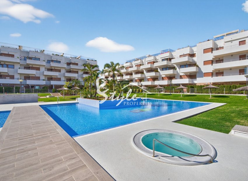 Resale - Apartment Penthouse - Campoamor - Dehesa de Campoamor