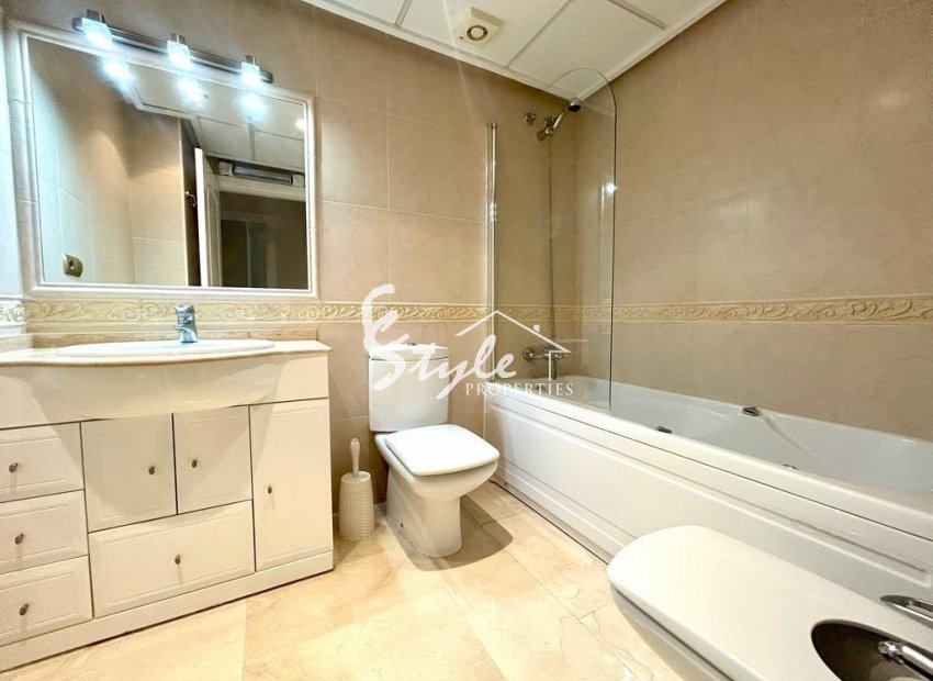 Resale - Apartment Penthouse - Dehesa de campoamor - Campoamor