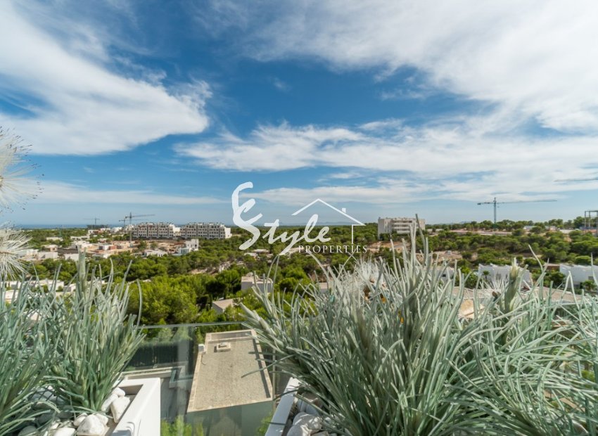 Resale - Apartment Penthouse - Las Colinas Golf