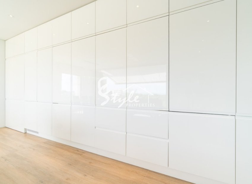 Resale - Apartment Penthouse - Las Colinas Golf