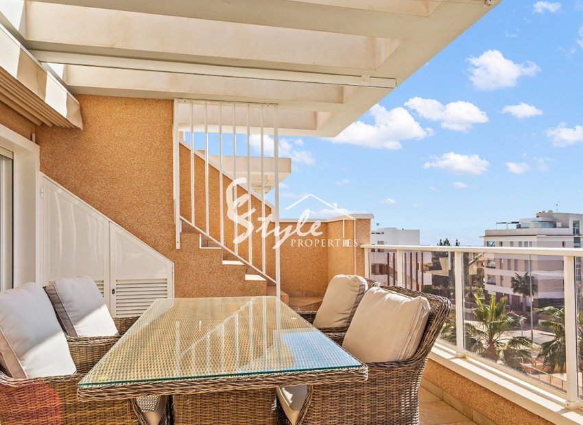 Resale - Apartment Penthouse - Orihuela-Costa - Los Dolses