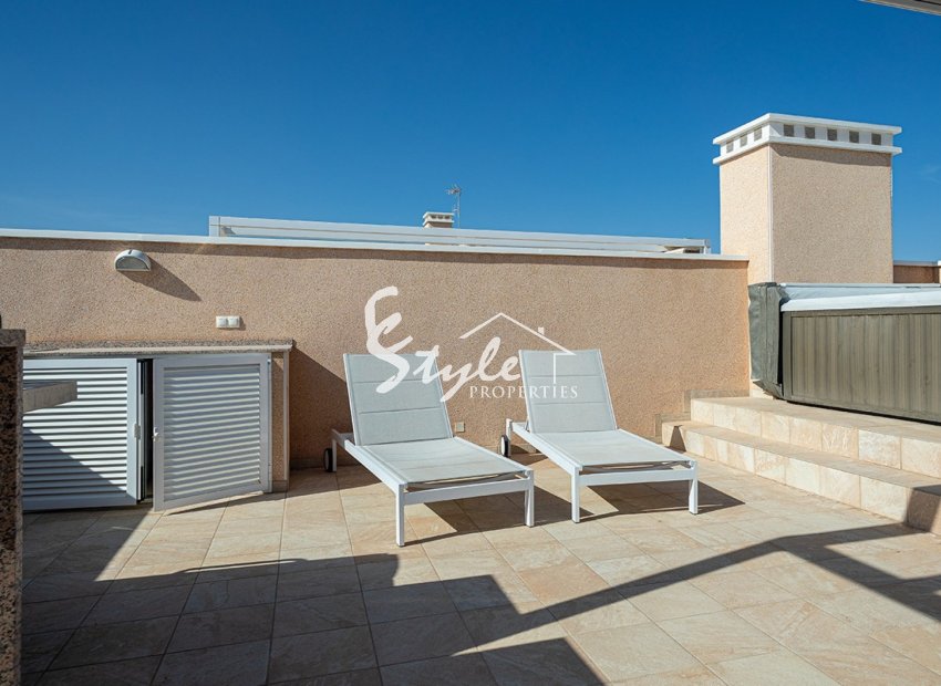 Resale - Apartment Penthouse - Orihuela-Costa - Los Dolses