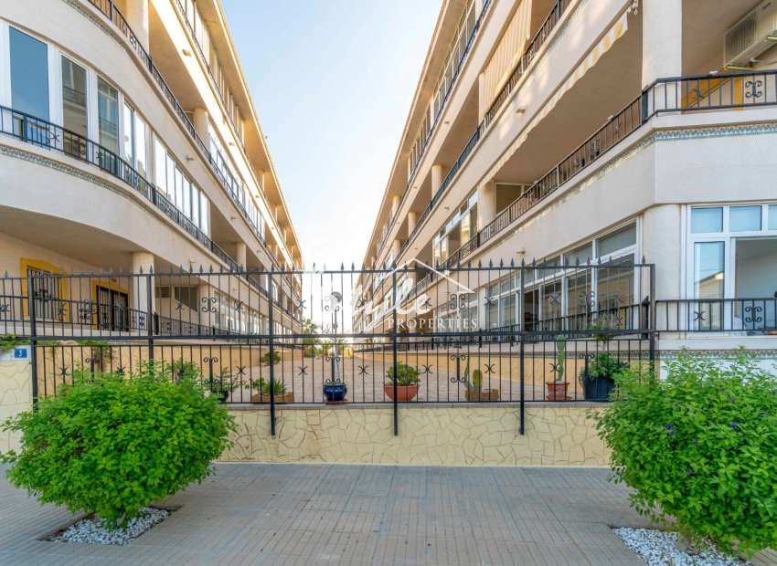 Resale - Apartment Penthouse - Orihuela-Costa - Playa Flamenca