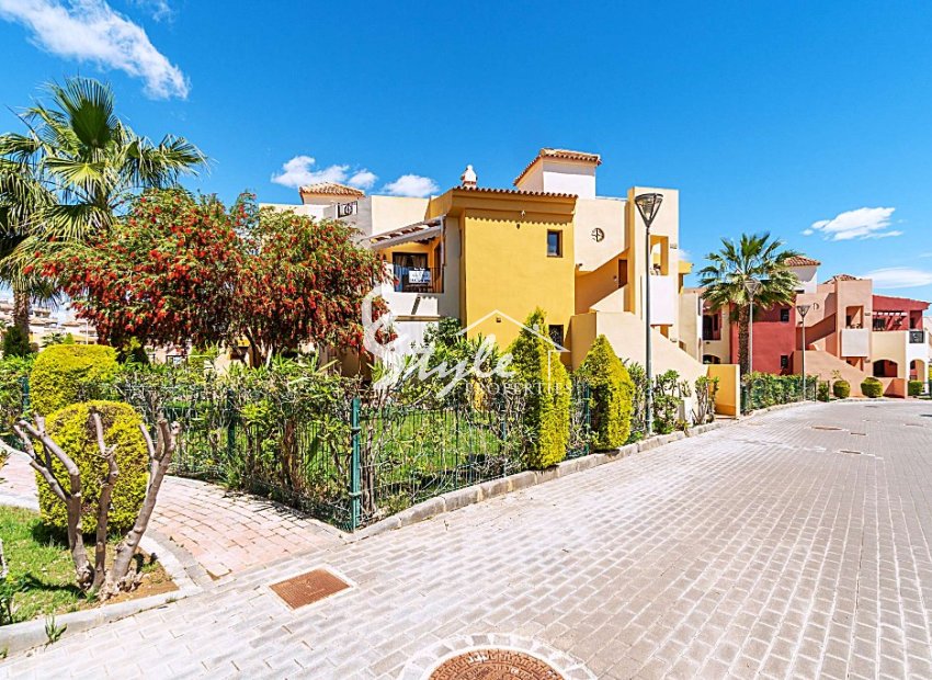 Resale - Apartment Penthouse - Punta Prima