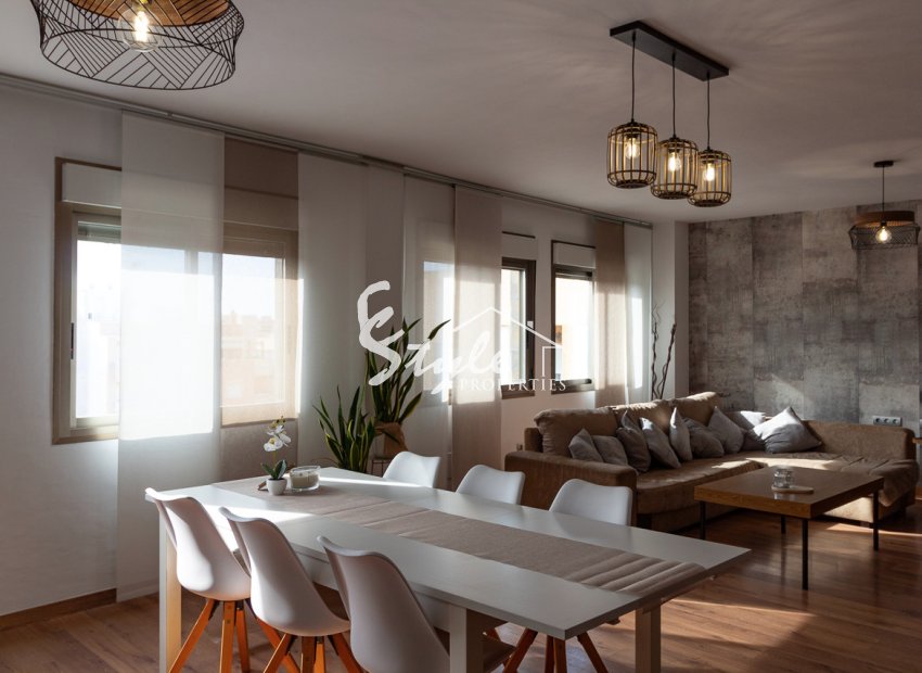 Resale - Apartment Penthouse - Torrevieja - Beach