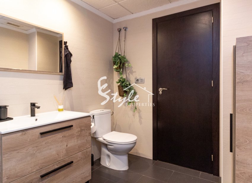 Resale - Apartment Penthouse - Torrevieja - Beach