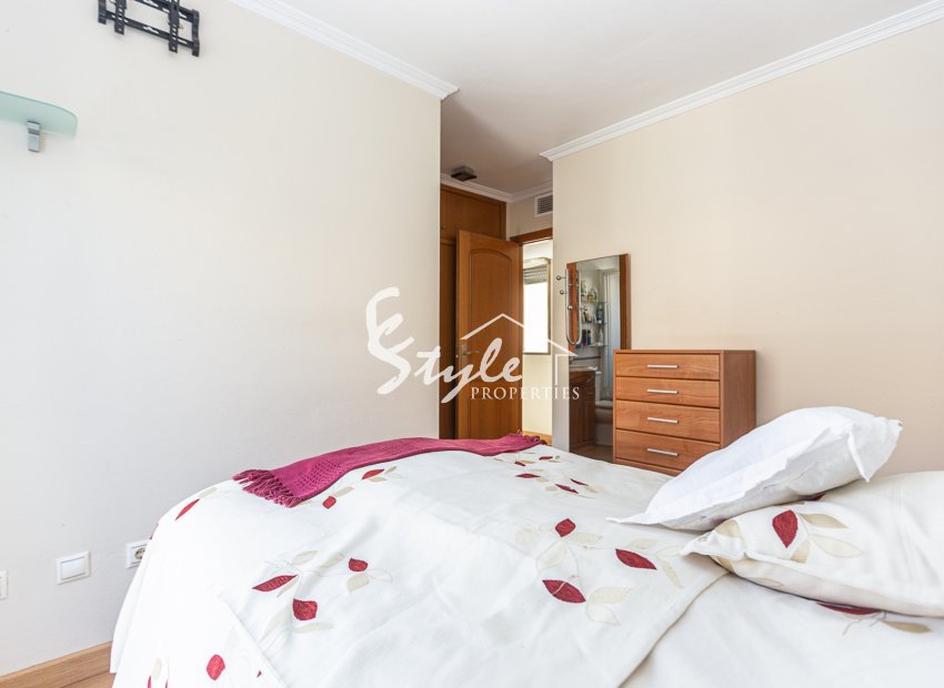 Resale - Apartment Penthouse - Torrevieja - Beach