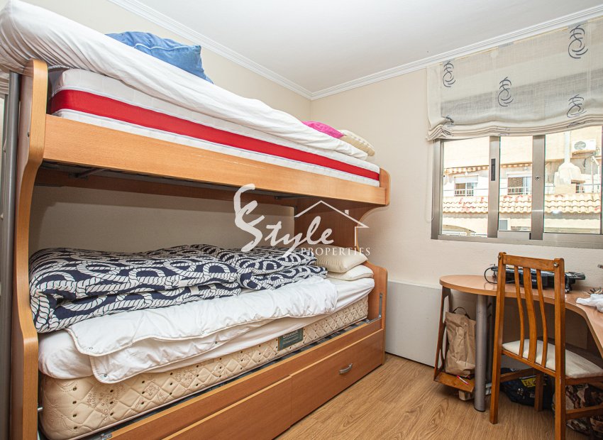 Resale - Apartment Penthouse - Torrevieja - Beach