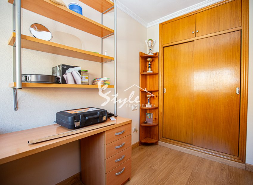 Resale - Apartment Penthouse - Torrevieja - Beach