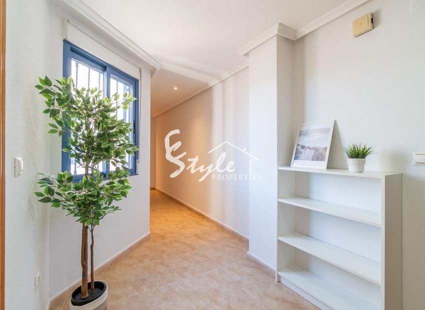 Resale - Apartment Penthouse - Torrevieja - Center