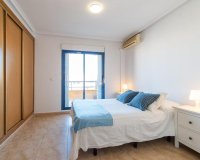 Resale - Apartment Penthouse - Torrevieja - Center