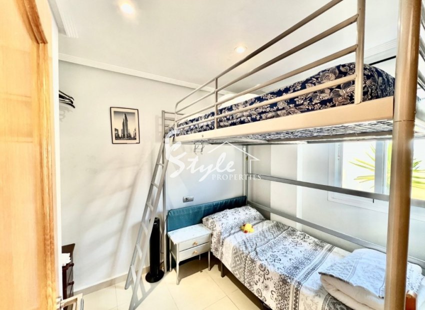 Resale - Apartment Penthouse - Torrevieja