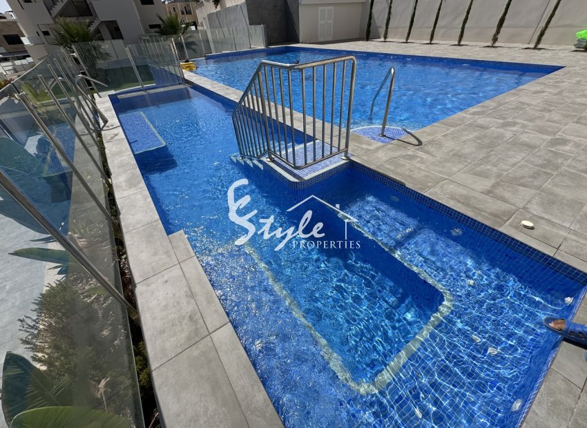 Resale - Apartment Penthouse - Villamartin, Orihuela Costa - Villamartin