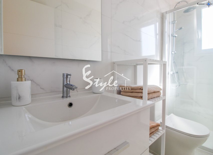 Resale - Apartment - Punta Prima - Beach