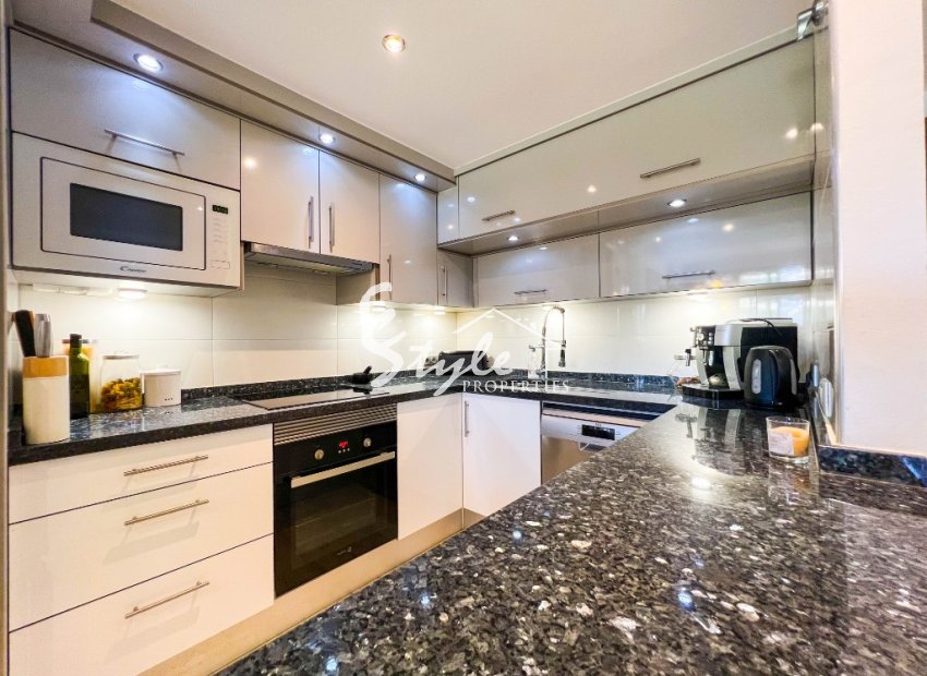 Resale - Apartment - Punta Prima - La Entrada