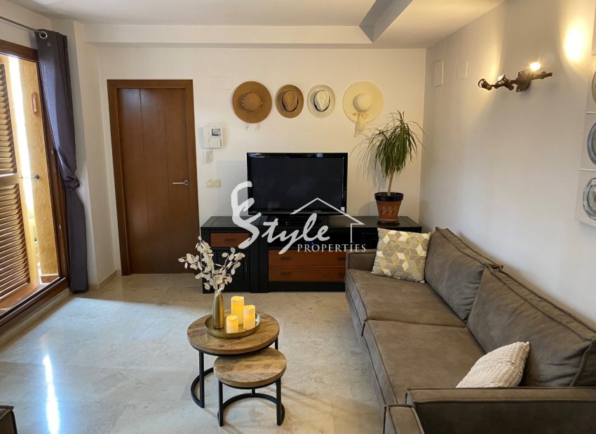 Resale - Apartment - Punta Prima - La Entrada