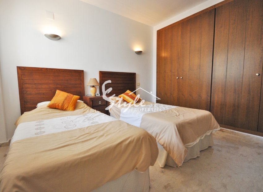 Resale - Apartment - Punta Prima - La Entrada