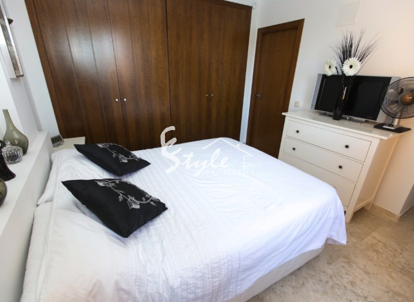 Resale - Apartment - Punta Prima - La Entrada