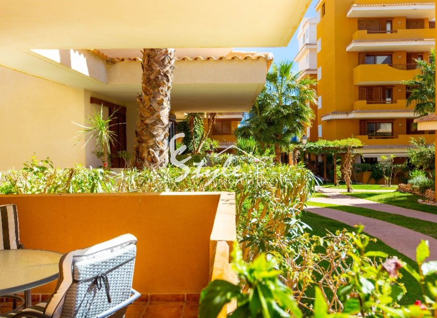 Resale - Apartment - Punta Prima - La Entrada