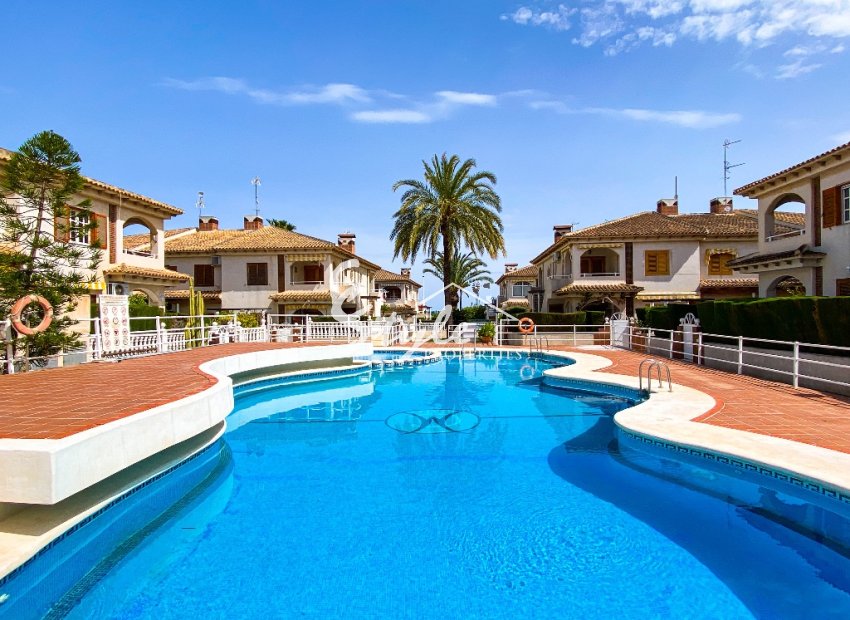 Resale - Apartment - Punta Prima