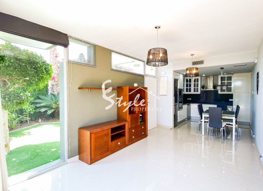 Resale - Apartment - Punta Prima