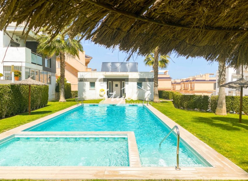 Resale - Apartment - Punta Prima