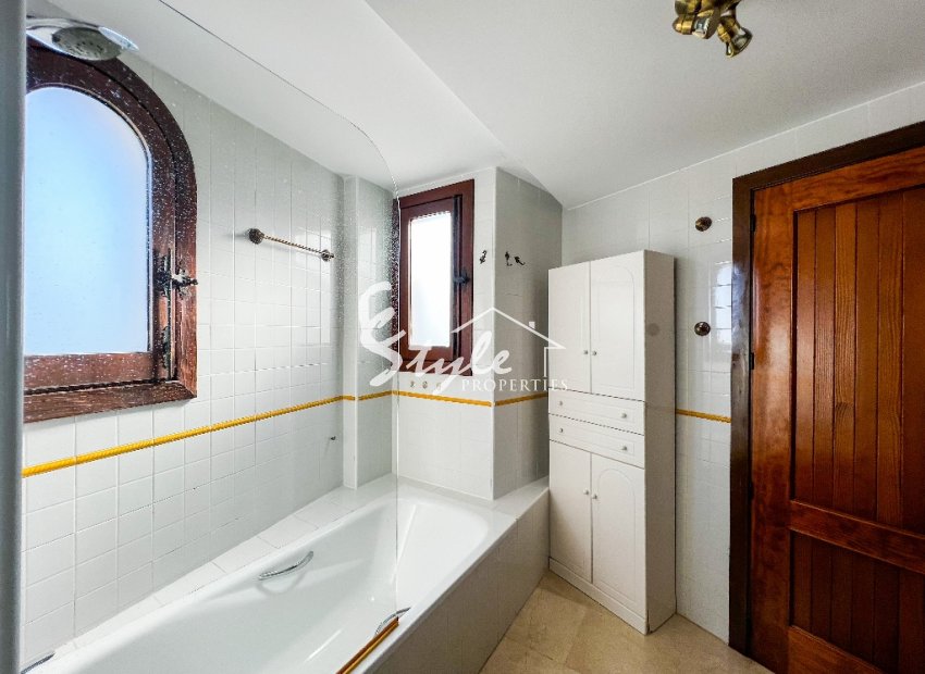 Resale - Apartment - Punta Prima