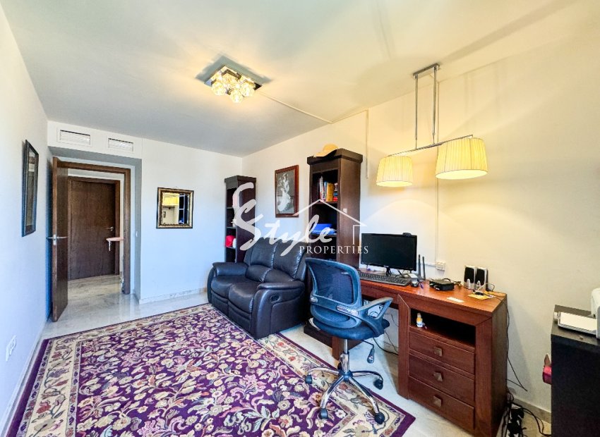 Resale - Apartment - Punta Prima