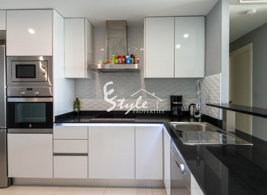 Resale - Apartment - Punta Prima