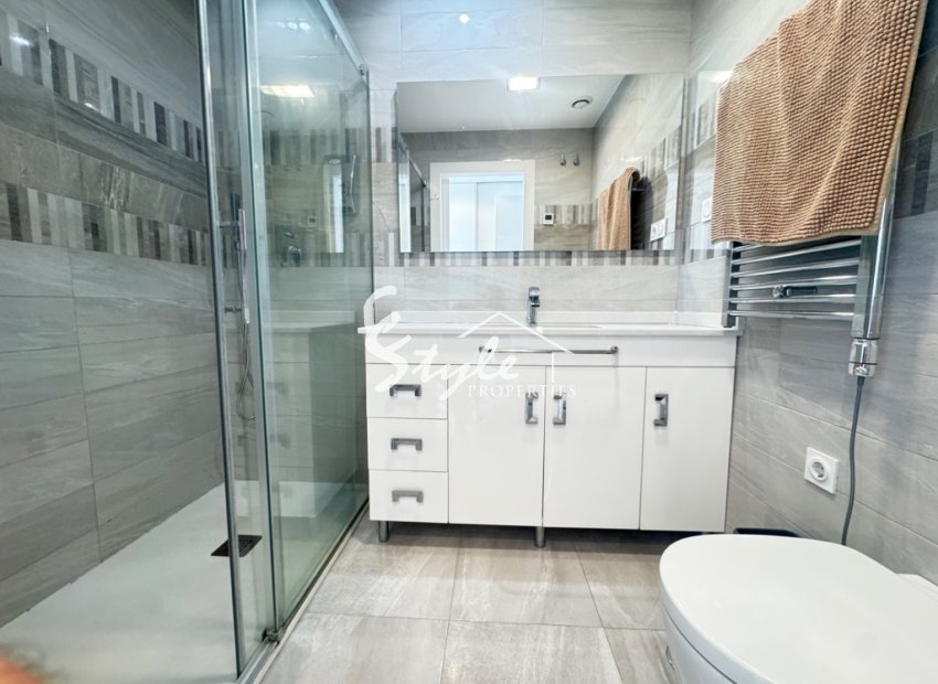 Resale - Apartment - Punta Prima