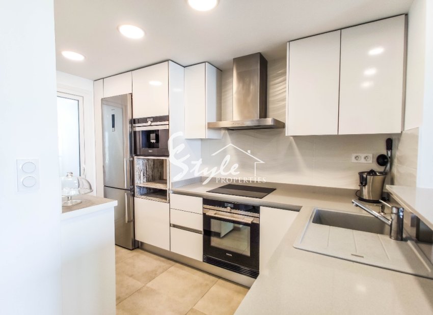 Resale - Apartment - Punta Prima