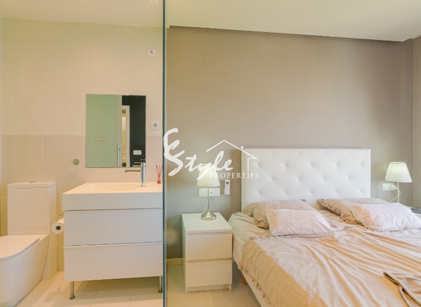 Resale - Apartment - Punta Prima