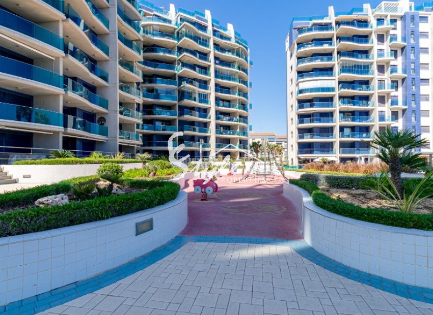 Resale - Apartment - Punta Prima