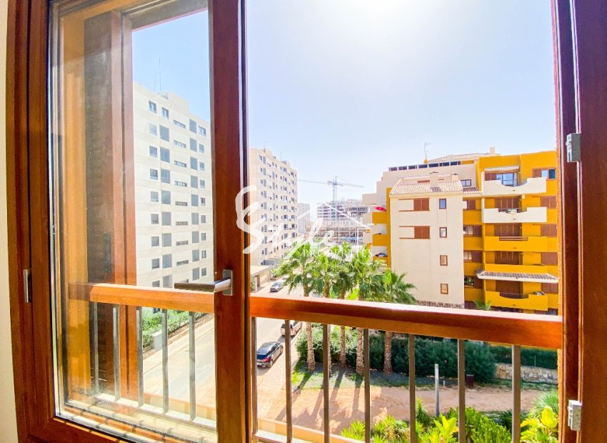 Resale - Apartment - Punta Prima