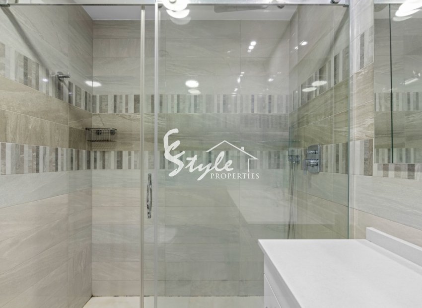 Resale - Apartment - Punta Prima