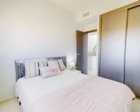 Resale - Apartment - Punta Prima