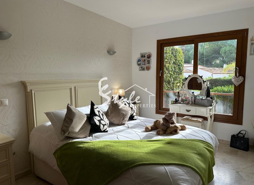 Resale - Apartment - Punta Prima