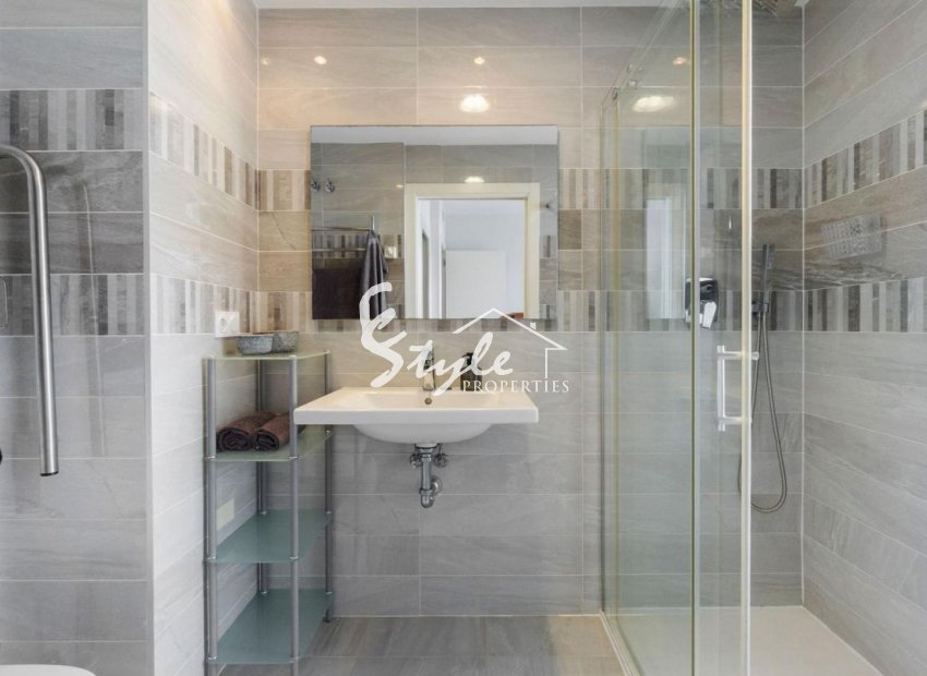 Resale - Apartment - Punta Prima